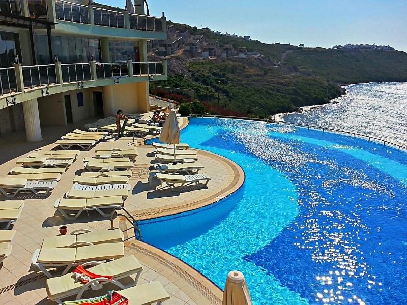 Royal Heights Apartments Bogazici Exterior foto